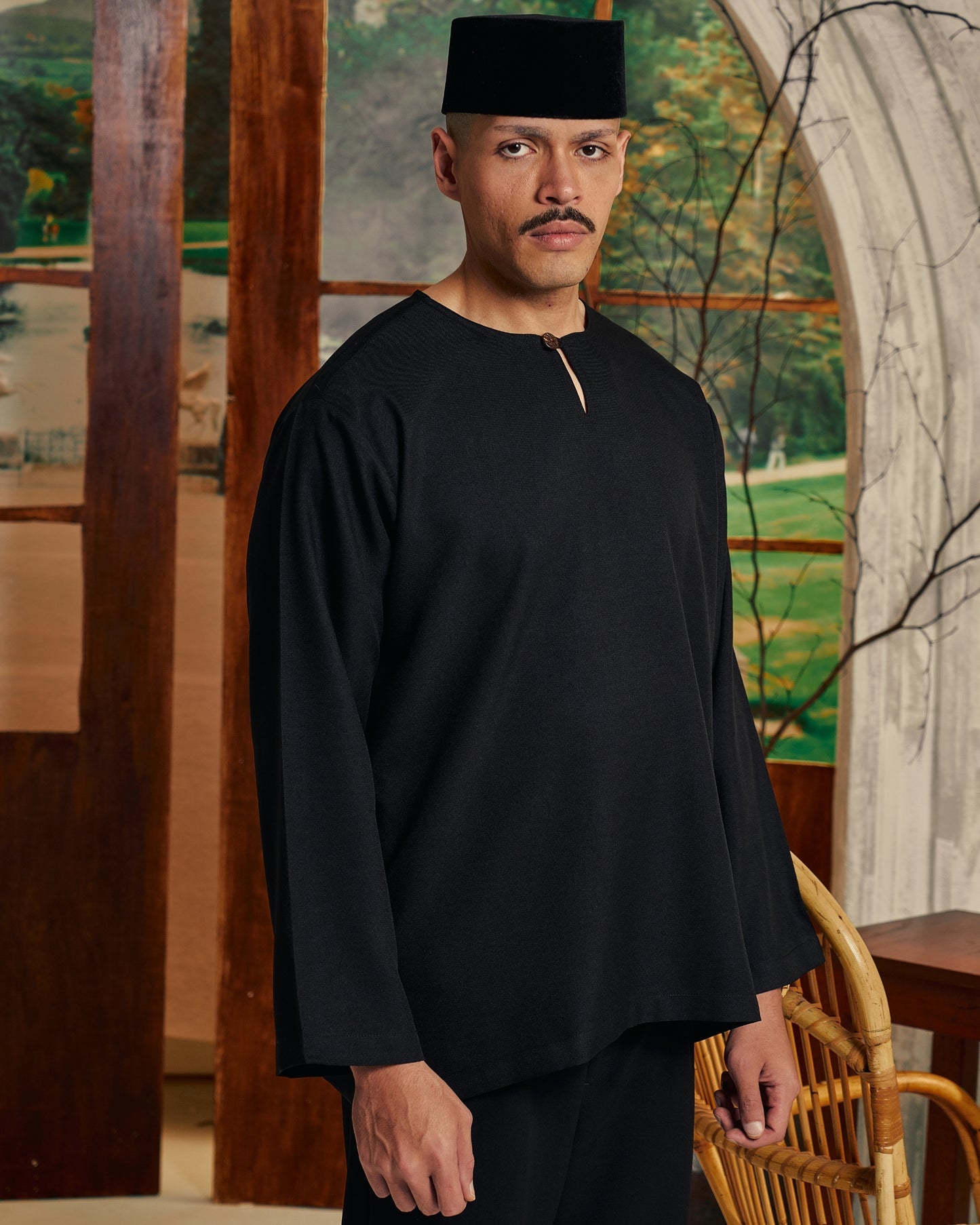 Indra Kurta In Black