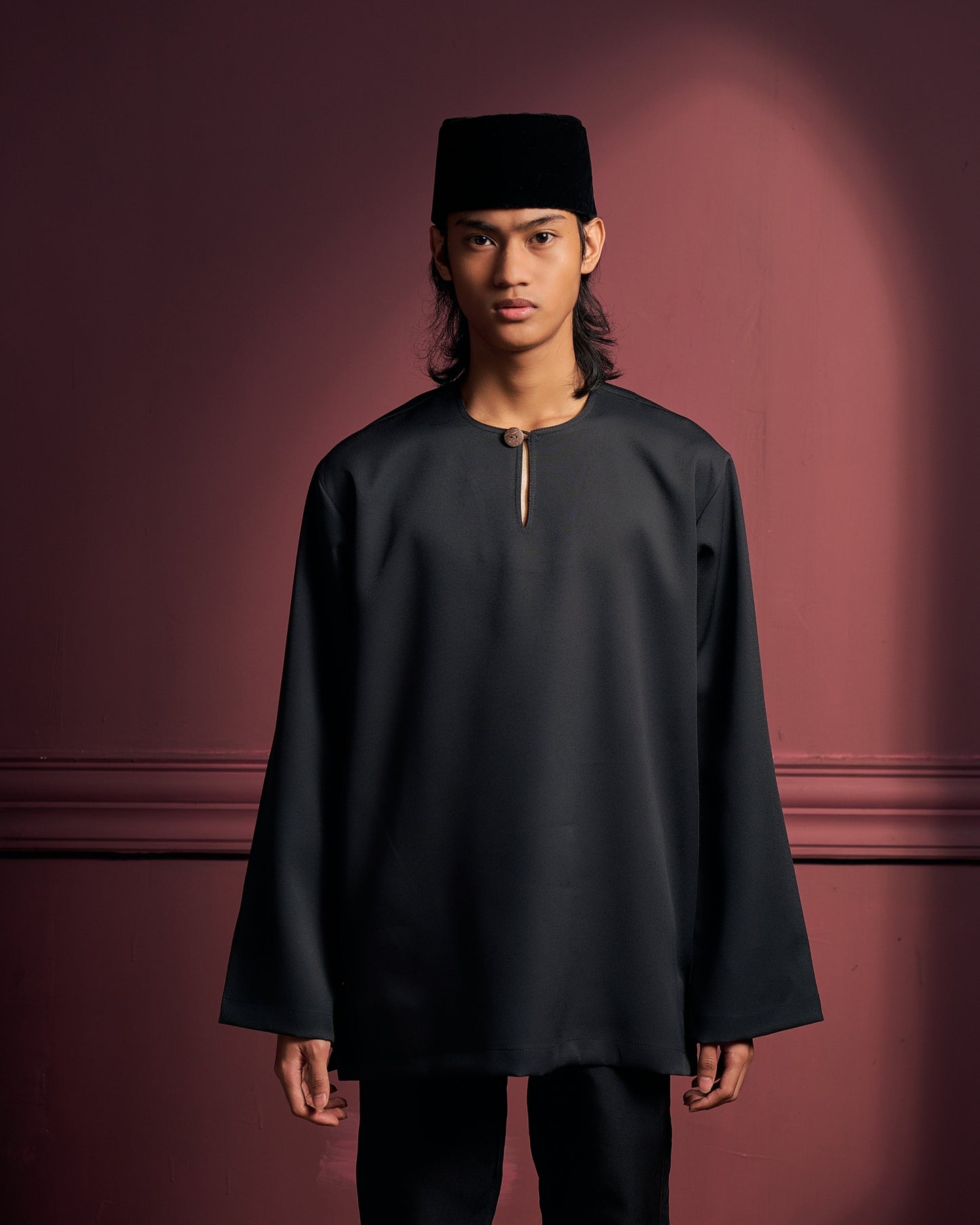 Tuah Kurta in Black