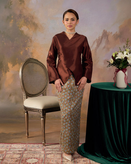 Seroja in Cocoa Noir